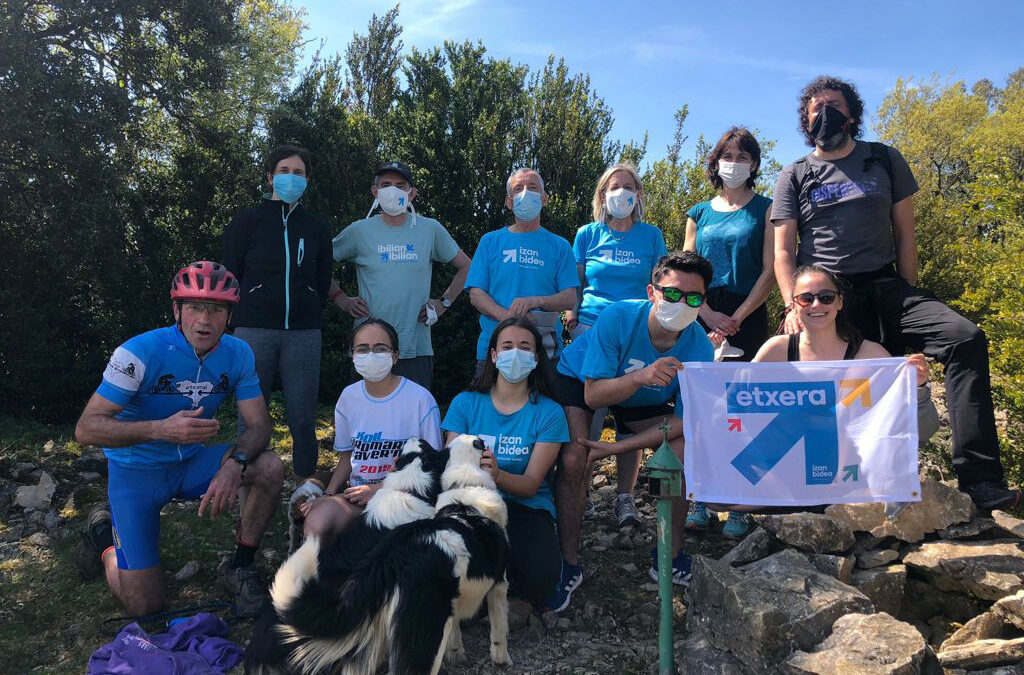 180 personas participaron en Izan bidea en Mendialdea con la ascensión a 16 cumbres