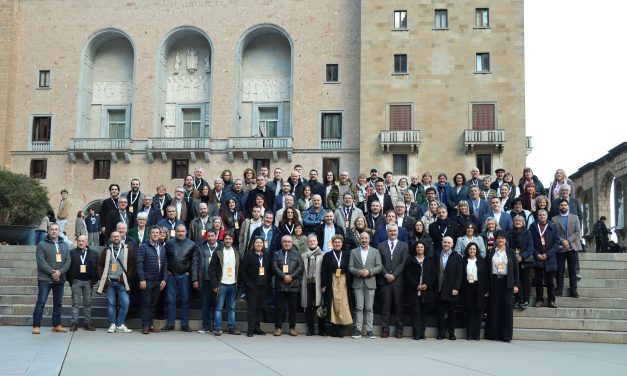 Nace en Montserrat la Asociación de Municipios del Camino Ignaciano con la participación de 60 pueblos y ciudades de Cataluña, Aragón, Navarra, La Rioja y País Vasco.